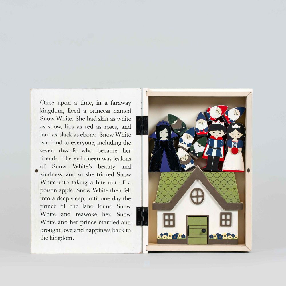 Wood Story Book - Snow White