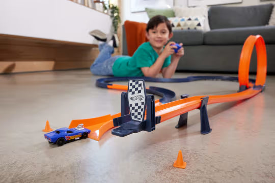 Hot Wheels RC Track Set