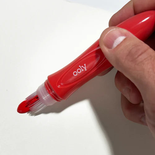 Easy Squeezy: Squeezable Poster Paint Brushes