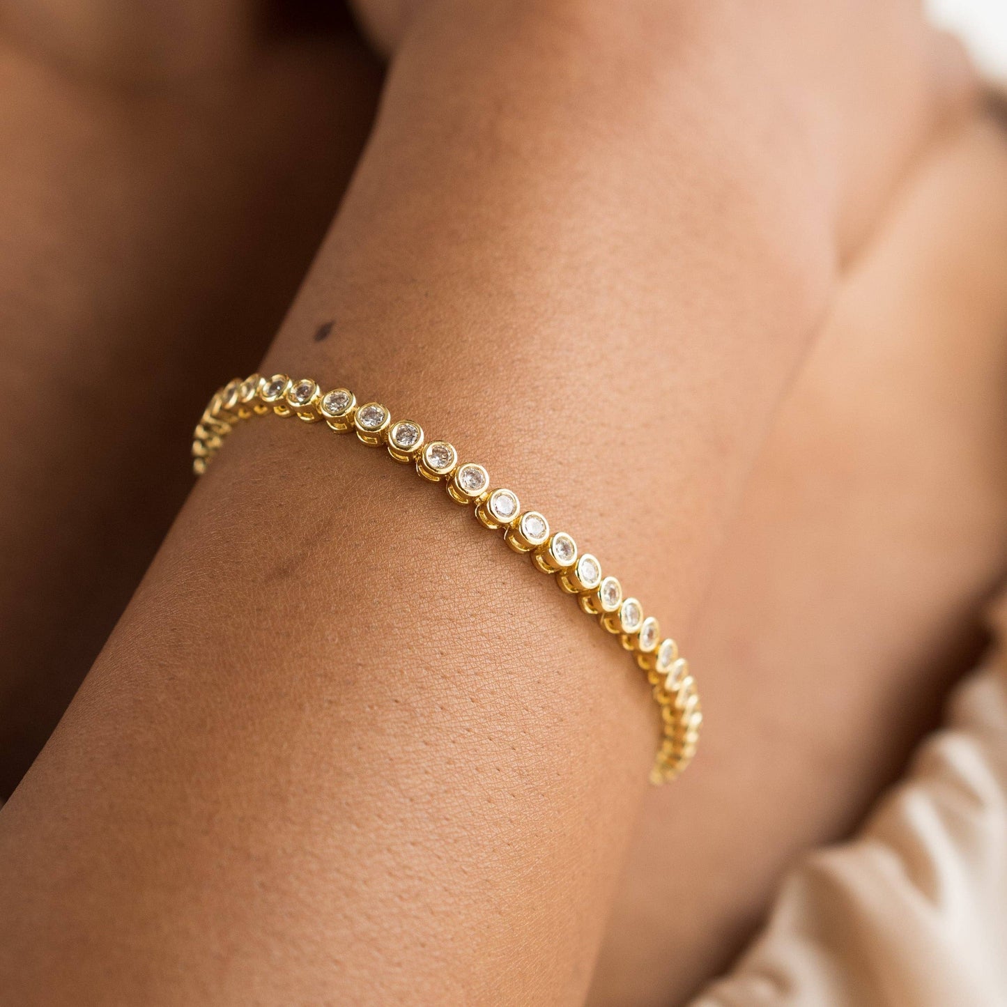 Gold Round Brilliant Tennis Bracelet