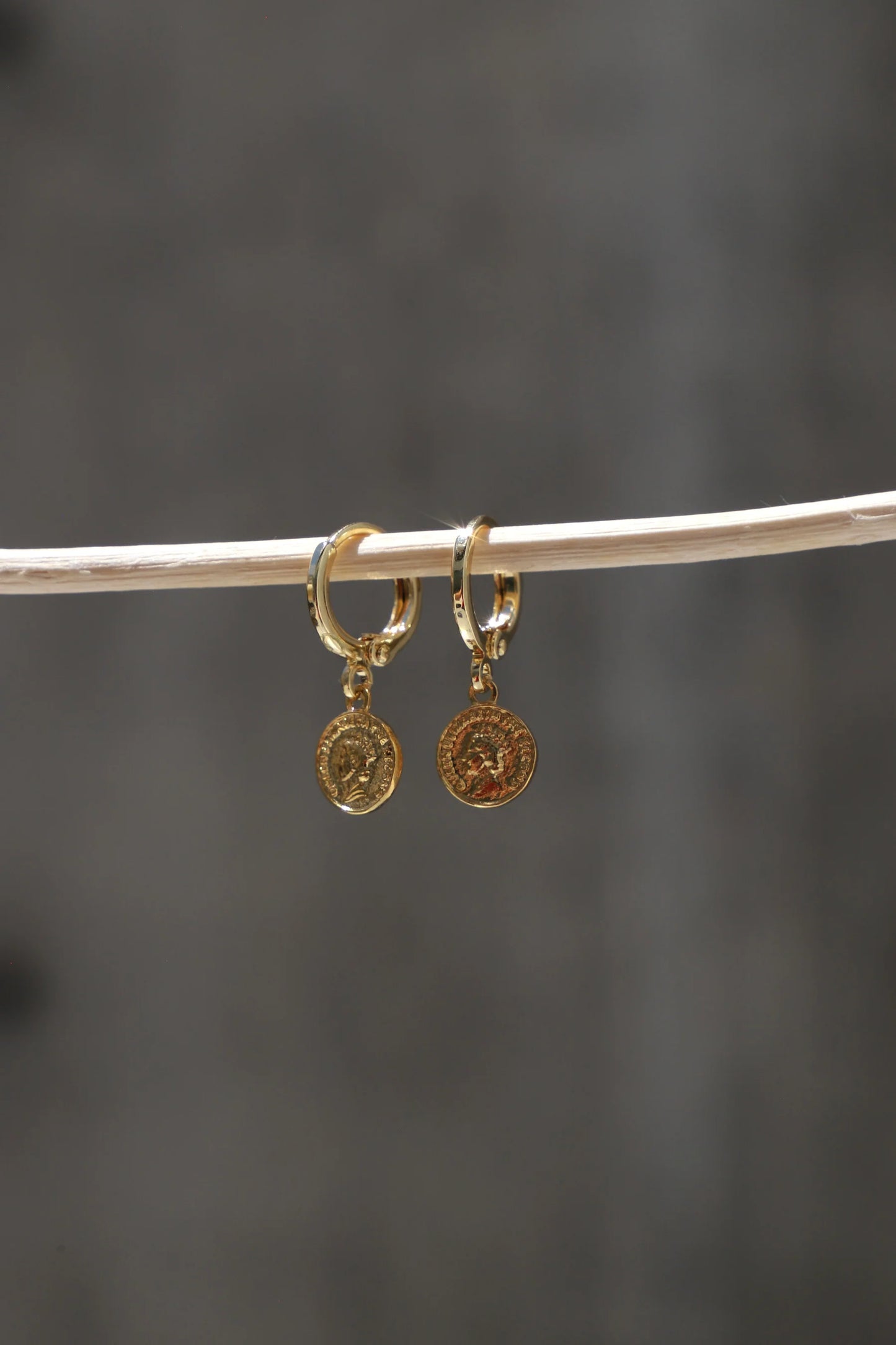Mira Gold Coin Huggies