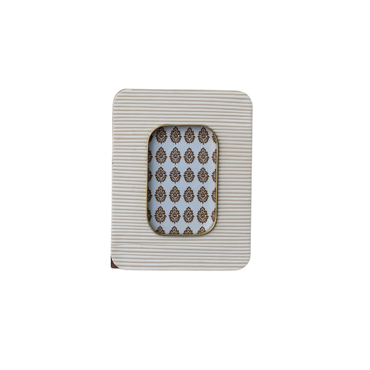 Resin Ribbed Photo Frame