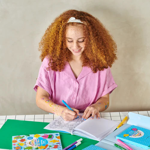 Yummy Yummy: Scented Coloring Kit